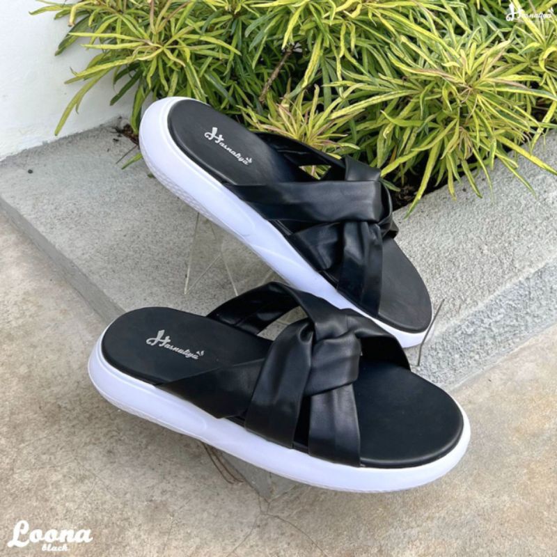 Sandal Loona by Hasnaliya