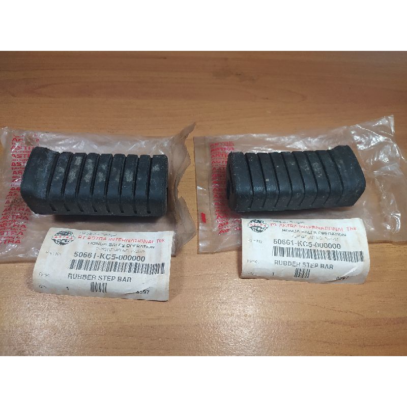 Honda WIN GL PRO Karet barstep original baru