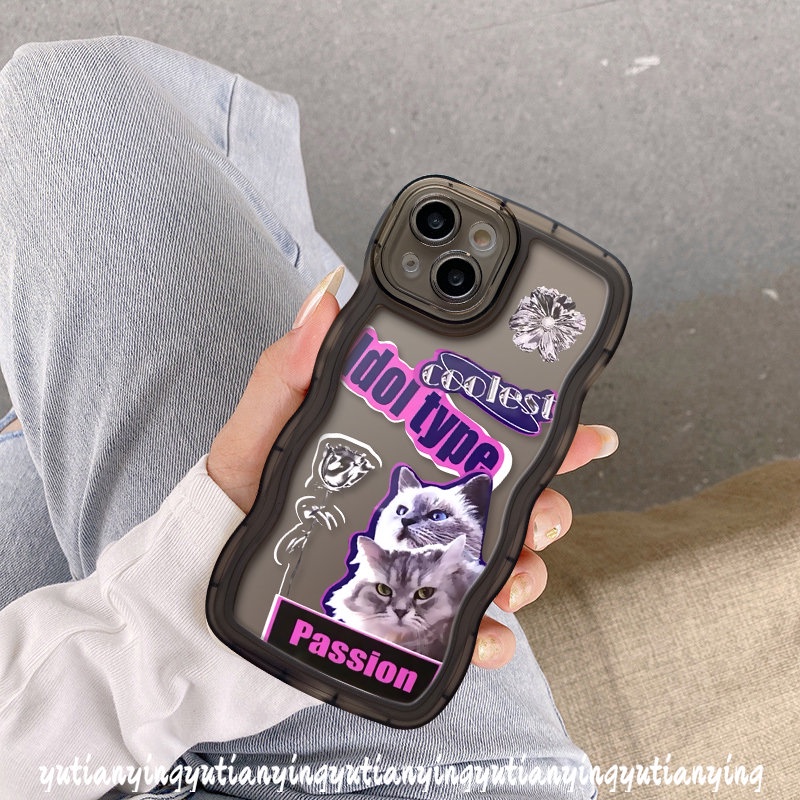 Casing Kucing Keren Untuk Samsung A23 A22 A32 A20 A02s A03s A50s A30s A12 A04s A04 A50 A13 A31 A04E A21s A52 A51 A33 A1 A52s A53 M22 F22 M32 Merek Trendi Stiker Label Lembut Bergelombang Edge Case