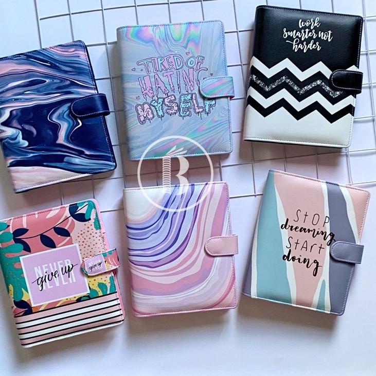

Promo Merakyat Bindermu READY Binder New 03 Printing Quotes Marble Holographic Kulit Anti Air 20ring A5 / 26ring B5 6ring A6