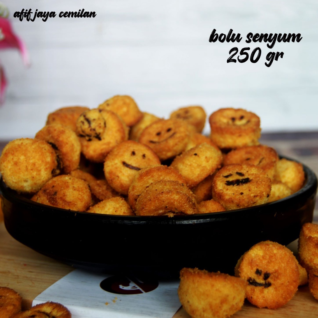 

BOLU SENYUM KERING MINI 250 GRAM AFIF JAYA CEMILAN,RENYAH MANIS DAN NIKMAT,CEMILAN MURAH BERKUALITAS