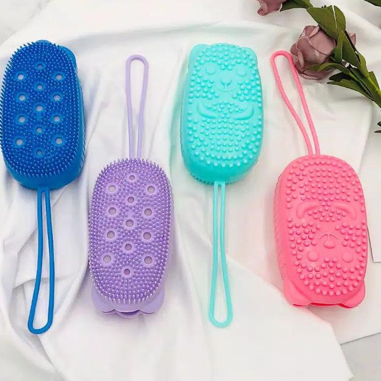 ➥ viralkan Bubble bath brush silicon fast foaming spon mandi busa sikat daki pijit badan free sabun 