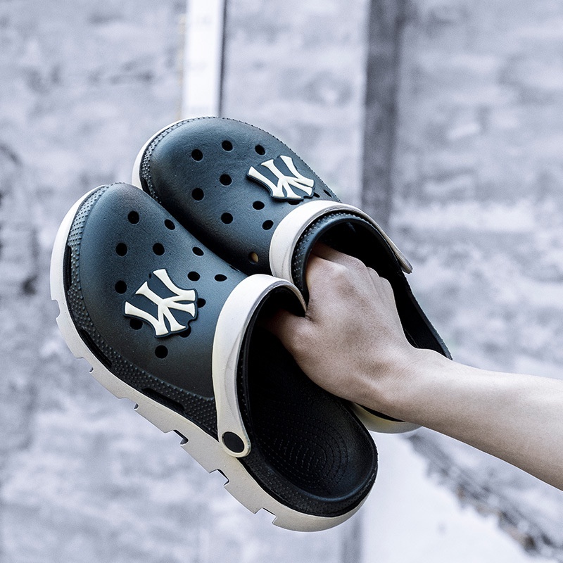 COD BAYAR DITEMPAT !!! 11799 Sandal Crocs Pria Sendal Pria Casual Bahan Karet No Box
