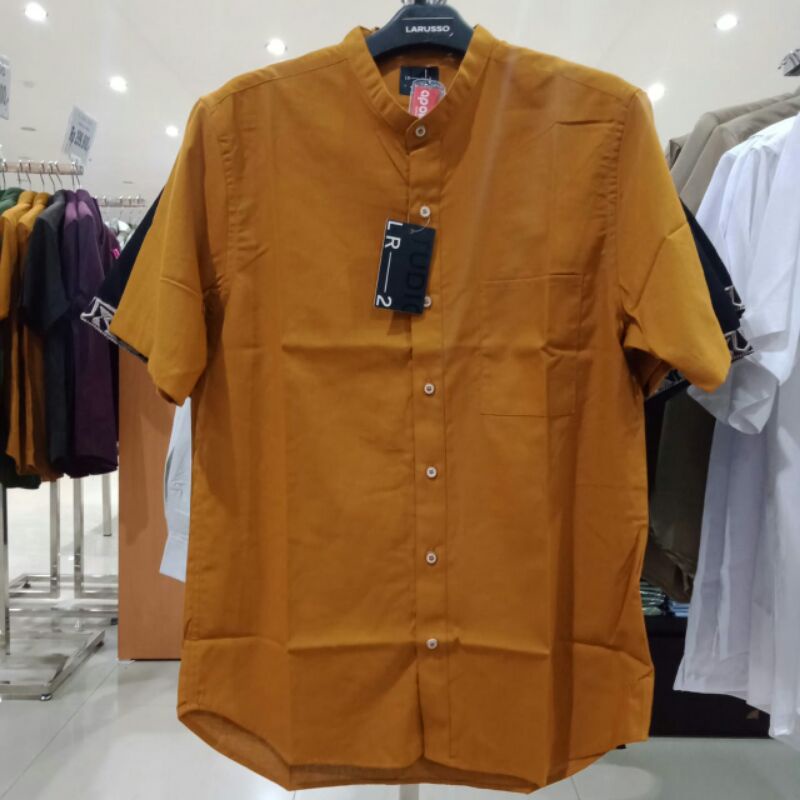 larusso kemeja lengan pendek pria krah shanghai