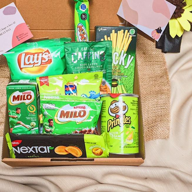 

✷ SNACKBOX / SNACK BOX GREEN EDITION/ SNACKBOX PAKET BIRTHDAY COLOR GREEN/ PAKET HIJAU/ GIFT BOX ★