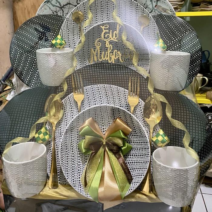 

Hampers Parsel Lebaran Natal Tahun Baru Imlek Keramik 055