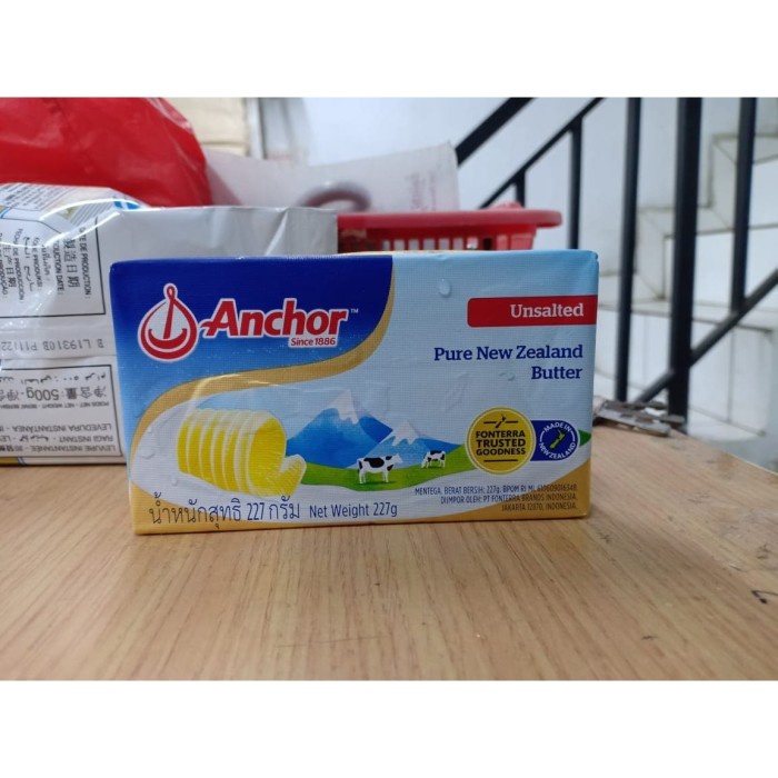

Anchor Butter Unsalted 227g (Gratis MRJELLY Ekonomis 1 Sachet)