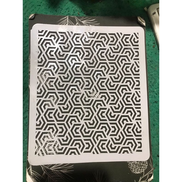 

stencil airbrush motif pattern hexagon