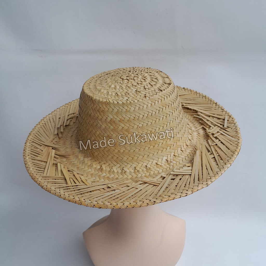 Topi santai anyaman pandan kerajinan handmade Bali