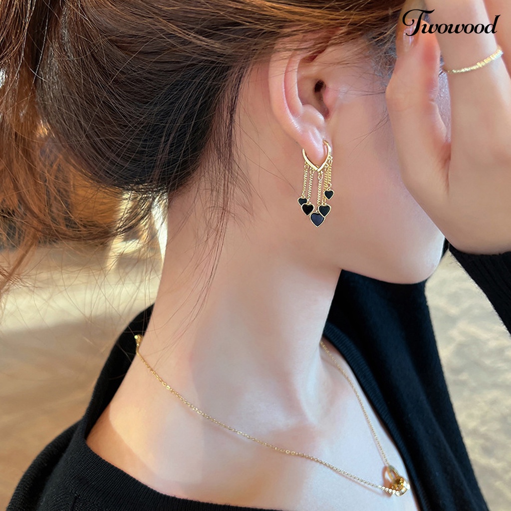 Twowood 1pasang Anting Menjuntai Gaya Korea Elegan Temperamen Paduan Hati Hitam Wanita Drop Earrings Fashion Jewelry