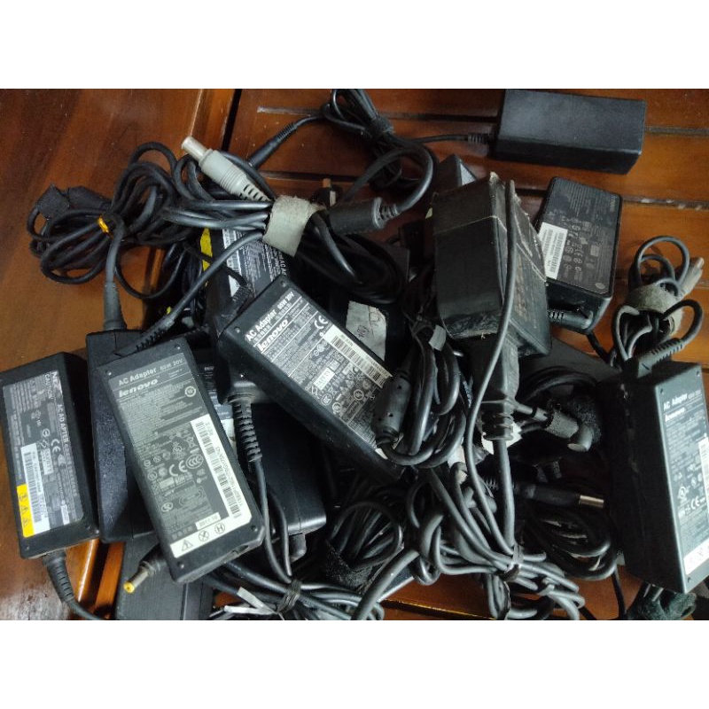 adaptor laptop baca deskripsi