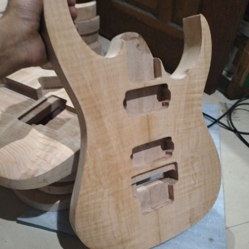 Body Gitar Ibanez RG unfinishing