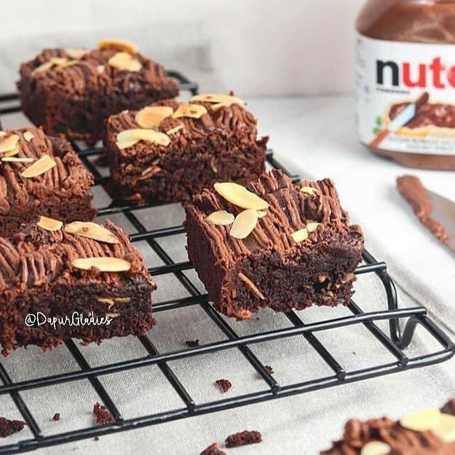 

❀ Brownies Nutella Almond ✥