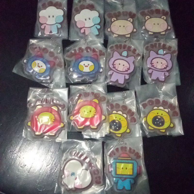Gachapon Truz gantungan kunci karet ready INA
