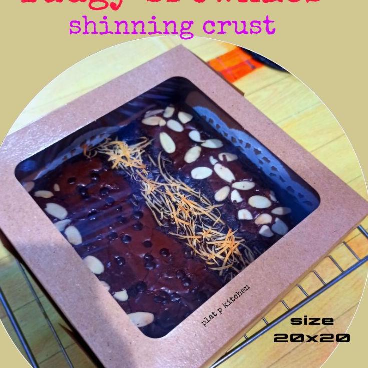 

۩ brownies fudgy shinning crust ☪