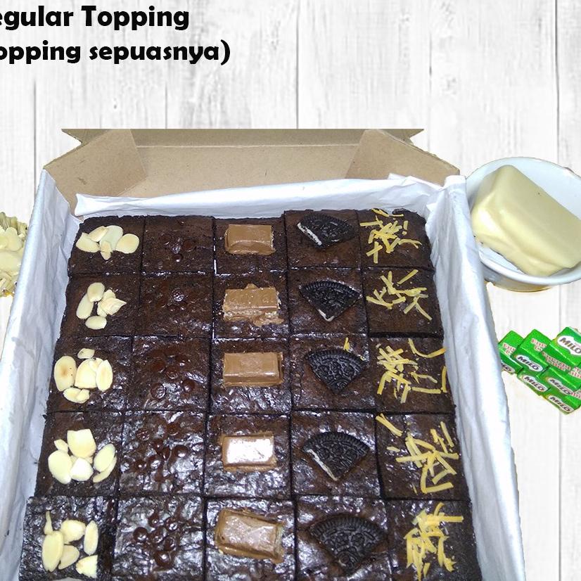 

♔ Fudgy Brownies Panggang Sekat ( free request notes ) / Size 20x20 cm / 25 Slices ➷