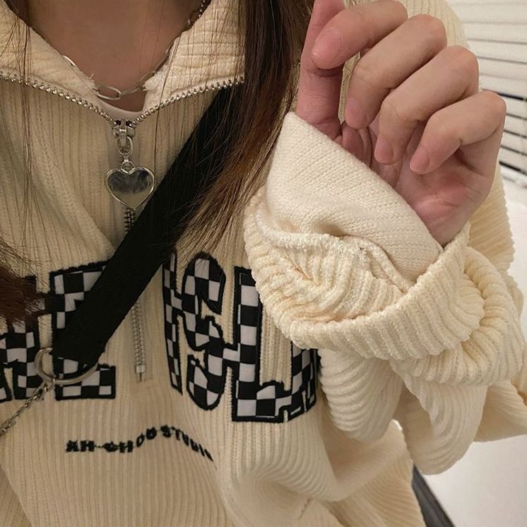 Red American Polo Shirt Corduroy Sweater Wanita Versi Korea Desain Longgar Rasa Niche Lazy Wind Retro Jaket Musim Semi dan Musim Gugur