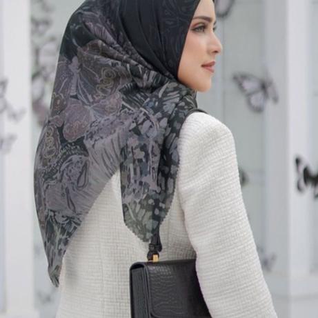 ☏ Promo Jilbab Termurah ZM Zaskia Mecca - Kayu Aro Black Scarf Kerudung Segi Empat mama-_in_fashion 