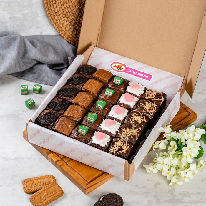 

OPEN PO HAMPERS BROWNIES PREMIUM | IMLEK | IDUL FITRI | LEBARAN - Big isi 25