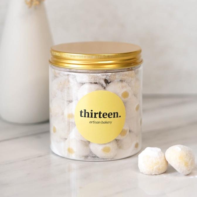 

Putri Salju - Thirteen Coffee & Bakery
