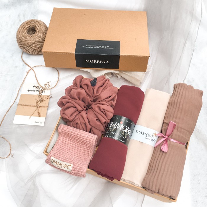 

(COD) GIFT BOX HIJAB / SOUVENIR HIJAB / PARCEL RAMADHAN ((PAKET GOLD)) - Basic Honey, Thankyou