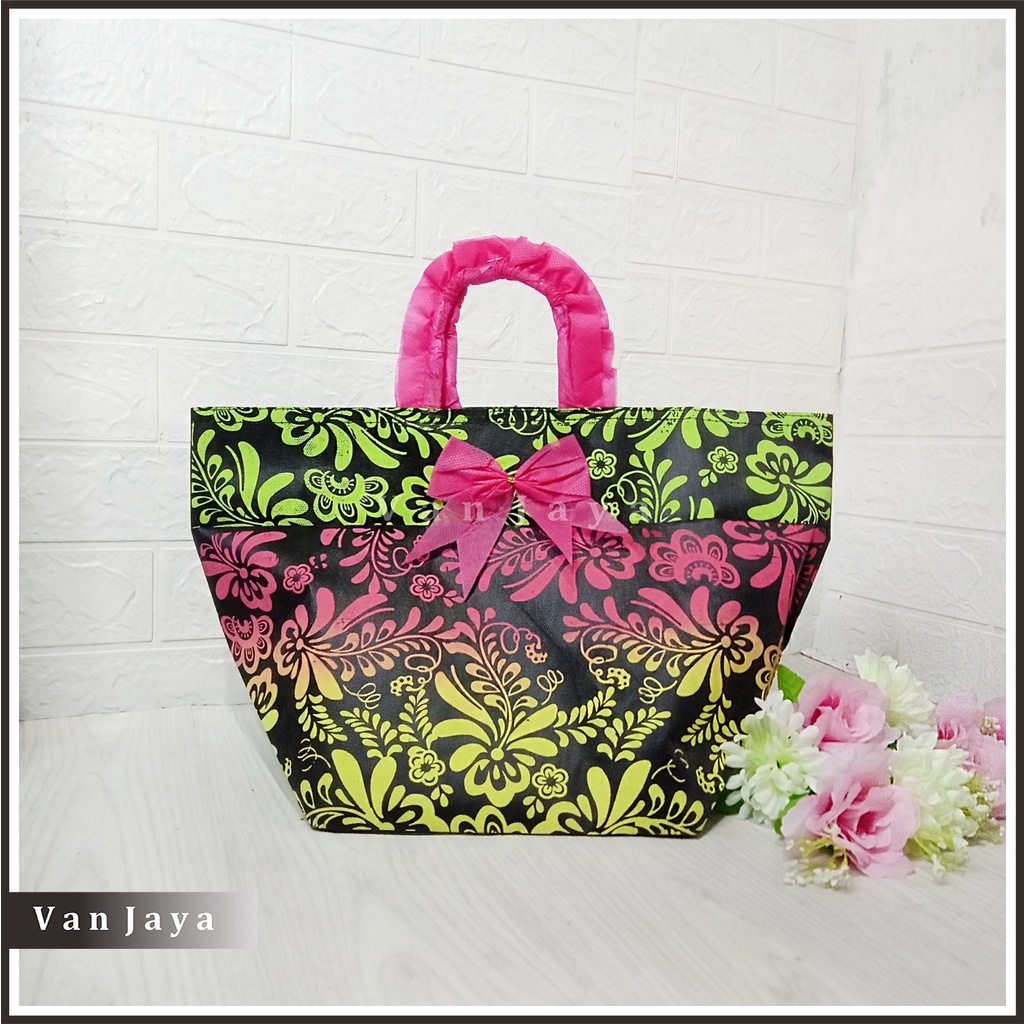Tas Sarini | Tas Hajatan, Hantaran Kain Avalan & Spunbond Full sablon Uk 22 | Motif Bunga Mewah