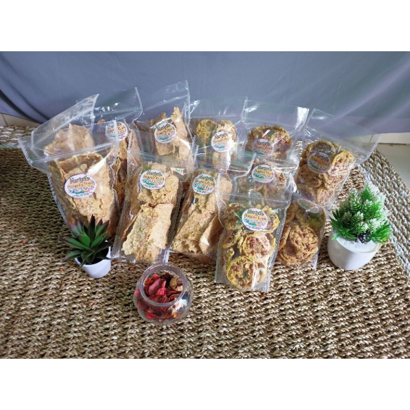 

Keripik Tempe & Peyek Amaza
