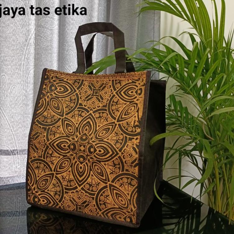 

BIG SALE Q97 tas hajatan dus nasi 22 harga per lusin isi 12 psc ❆