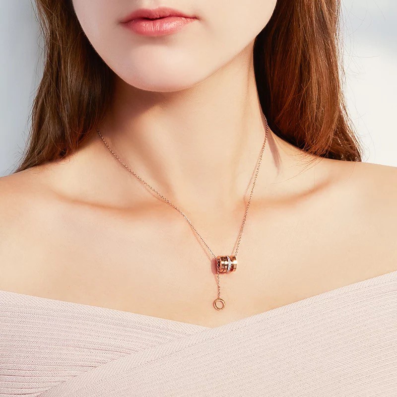 Kalung Rantai Pendek Dengan Liontin Angka Romawi Untuk Wanita | Kalung Rantai Klavikula Bahan Titanium Steel 18k Warna Rose Gold | Kalung Bahan Stainless Steel