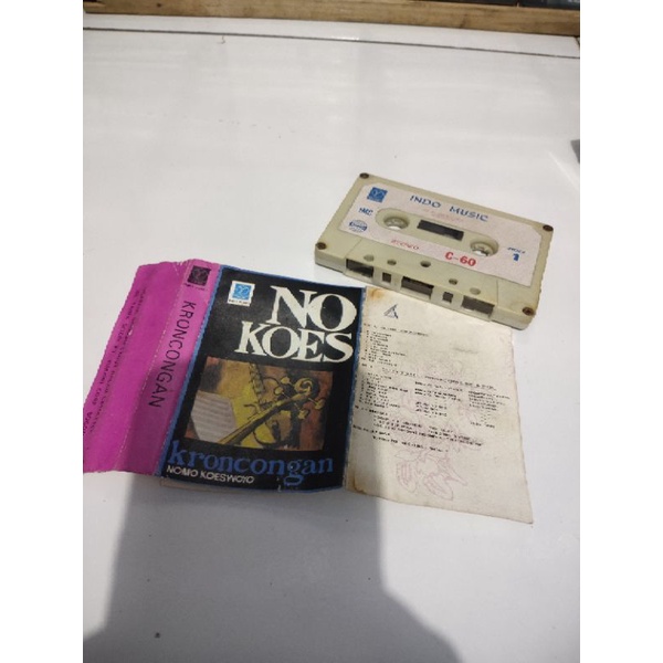 kaset pita no koes / kroncong / nomo koeswoyo