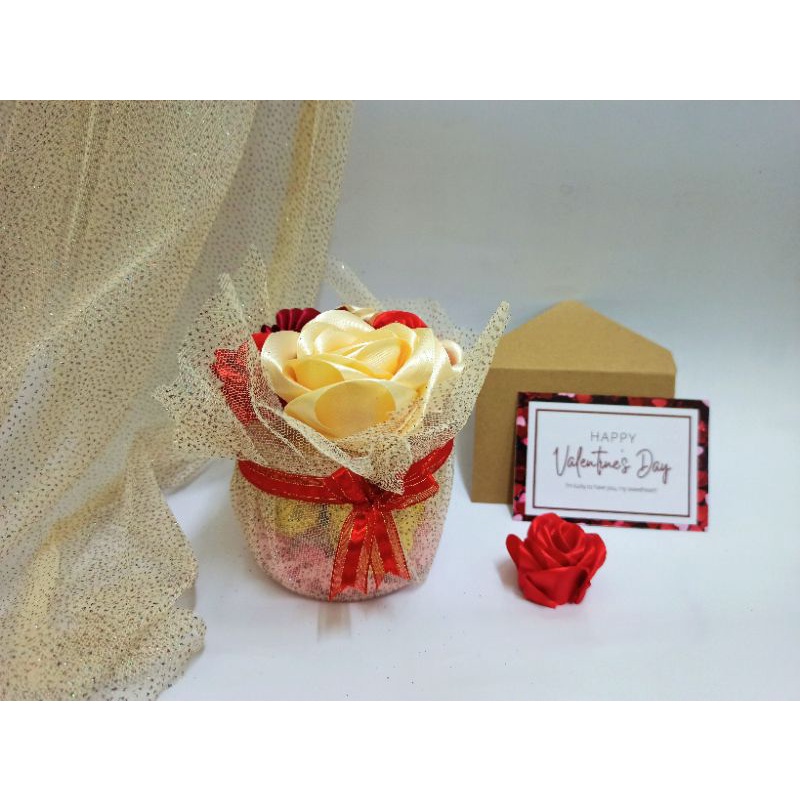 

Valentine gift / Coklat Valentine Hampers / Birthday gift & hampers