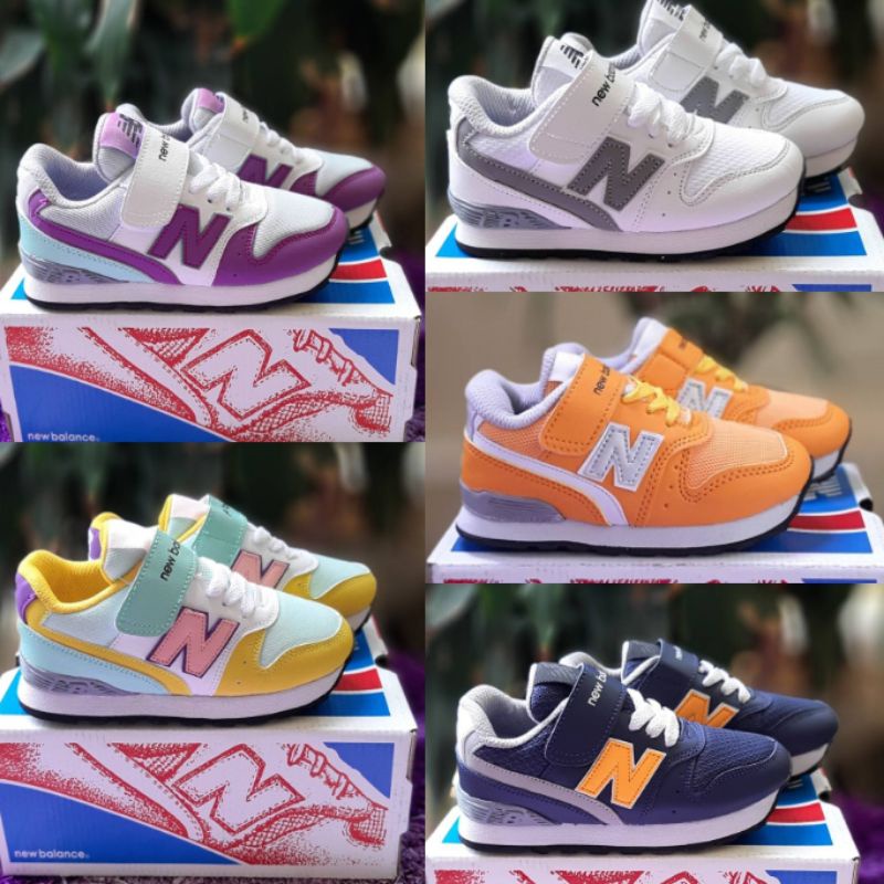 Sepatu Sneakers N_B Klasik Anak. Ukuran 23-37