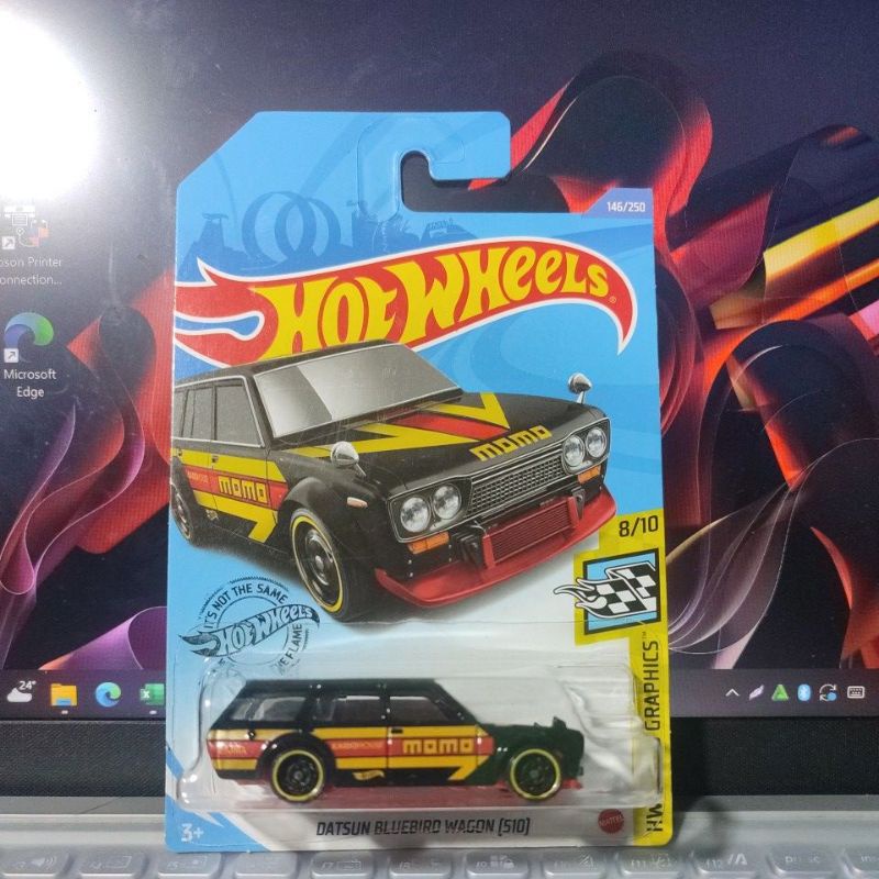 Hotwheels Datsun Bluebird Wagon 510 Momo hitam