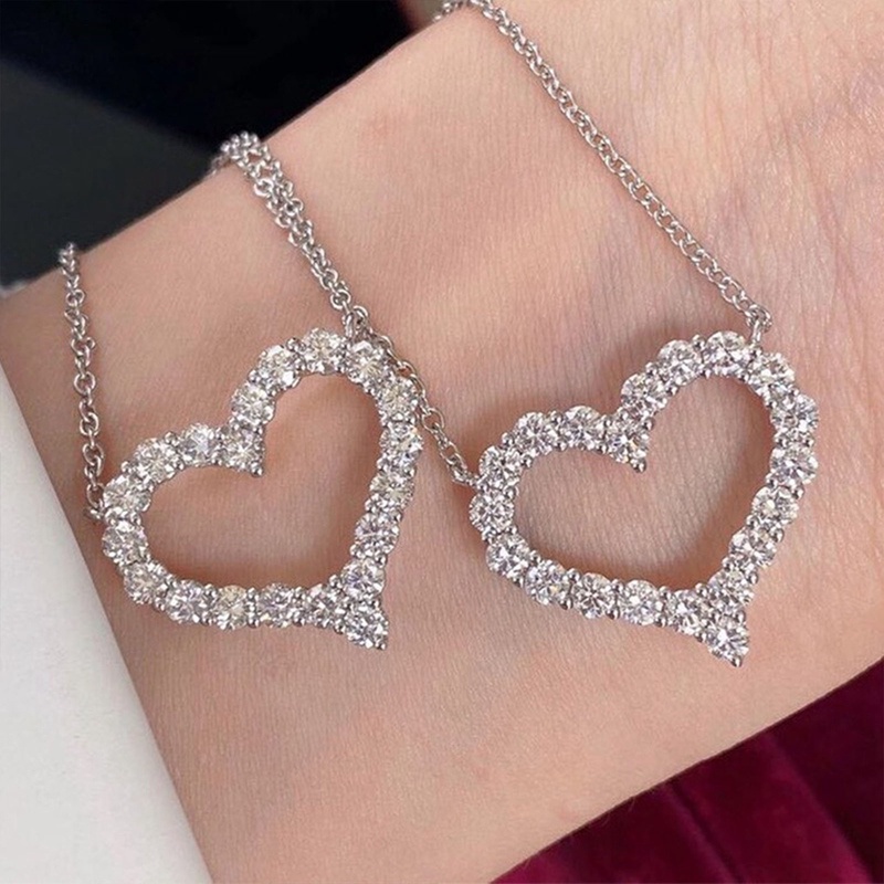 Kalung Liontin Bentuk Love Hati Zircon Mempesona Warna Silver Untuk Wanita Hadiah Hari Valentine