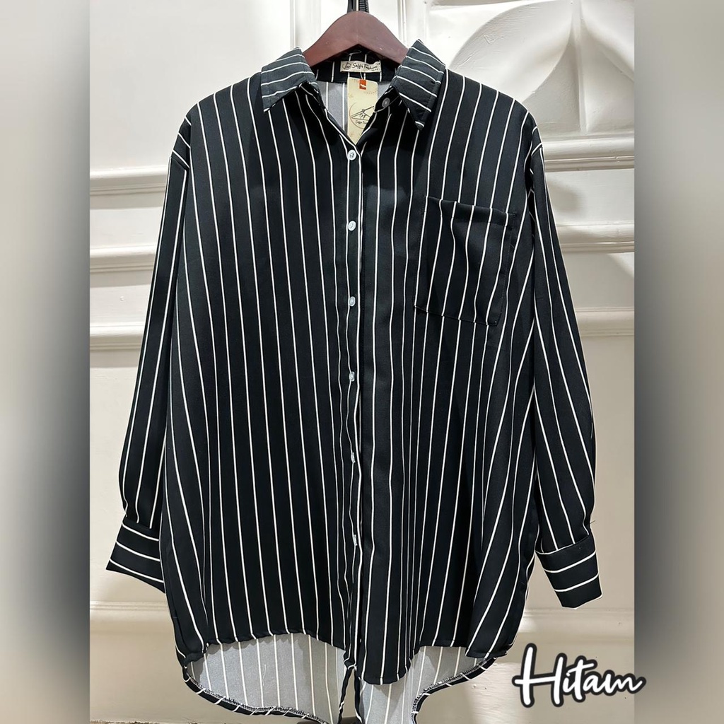 Kemeja Saja Dissy Salur Oversize Model Belakang Belah Bahan Syakila Premium Setrip