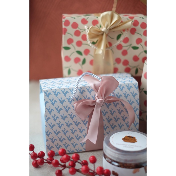 

Mini Cookies hampers / Birthday Christmas Imlek Lebaran GWS hampers