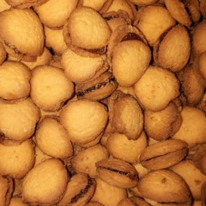 

☂ COOKIES NANAS / KUE HATI 1 KG (NASTAR LOVE) ♀