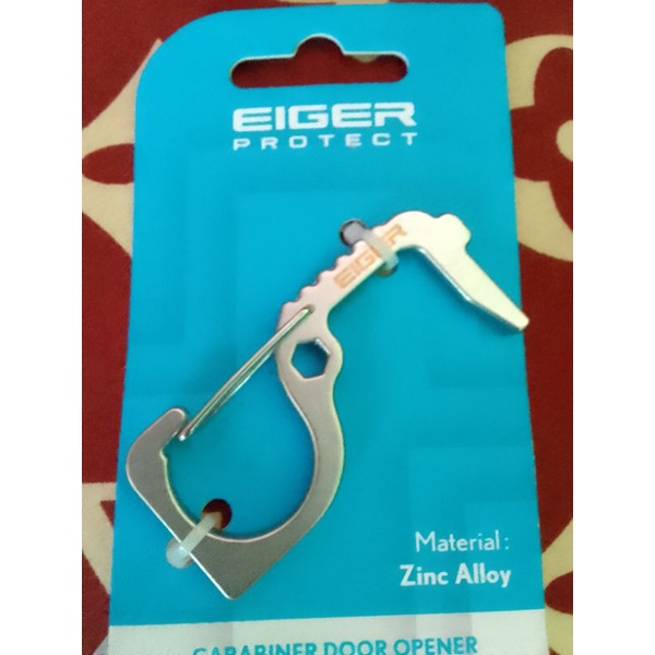 carbiner opener door
