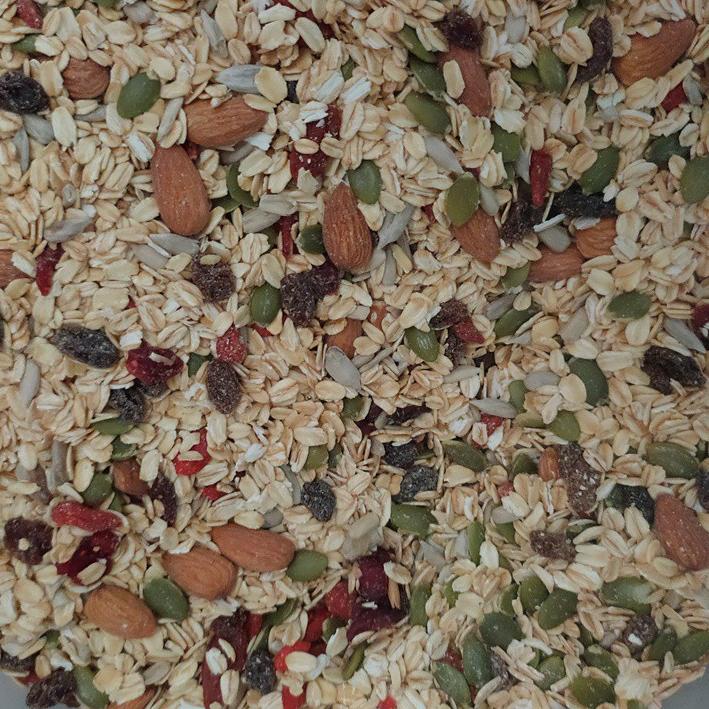 

☛ 500gr Muesli Gembira : rolled oat, sunflower, pumpkin, almond, dark raisin, cranberry & gojiberry Varian Mentah/ Roasted ✯