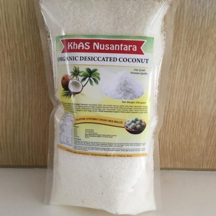 

Kelapa Parut Kering Organic Dessicated Coconut 250gr Khas Nusantara