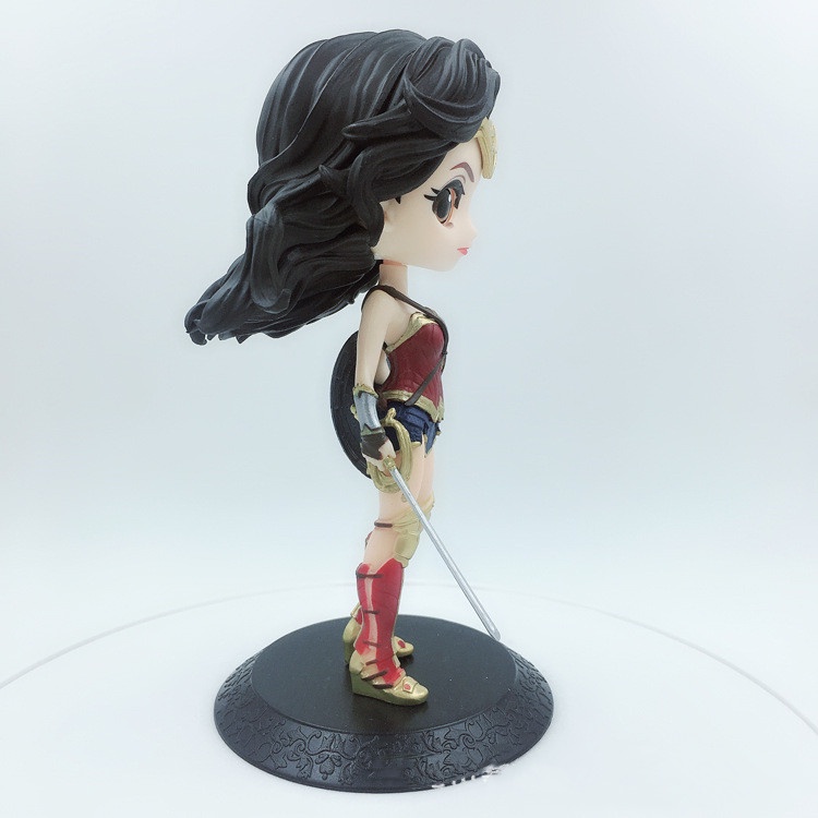 1pcs Anime Wonder Woman Harley Quinn Angka Boneka PVC Mata Besar Model Princess Dekorasi Kue Mainan Untuk Anak Perempuan