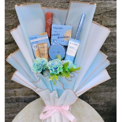 WARDAH BOUKET KOSMETIK / BOUKET BUNGA / BUKET / HADIAH WISUDA / HADIAH ULANG TAHUN/ HADIAH VALENTAIN