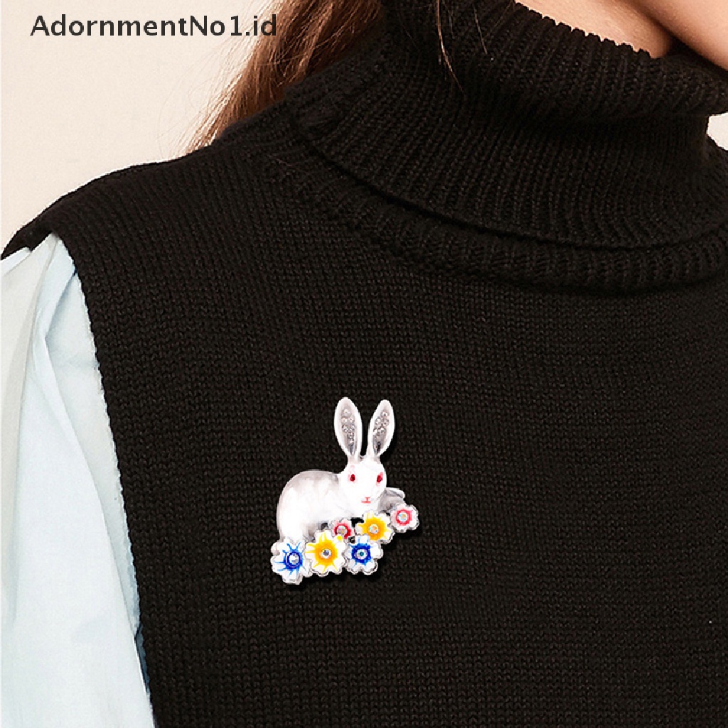 [AdornmentNo1] Bros Kelinci Lukis Bunga Sakura Enamel Lucu Unisex Pin Pesta Hewan [ID]