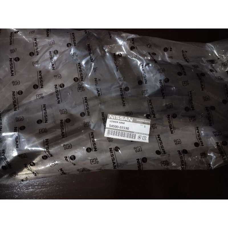lower arm Nissan grand livina
