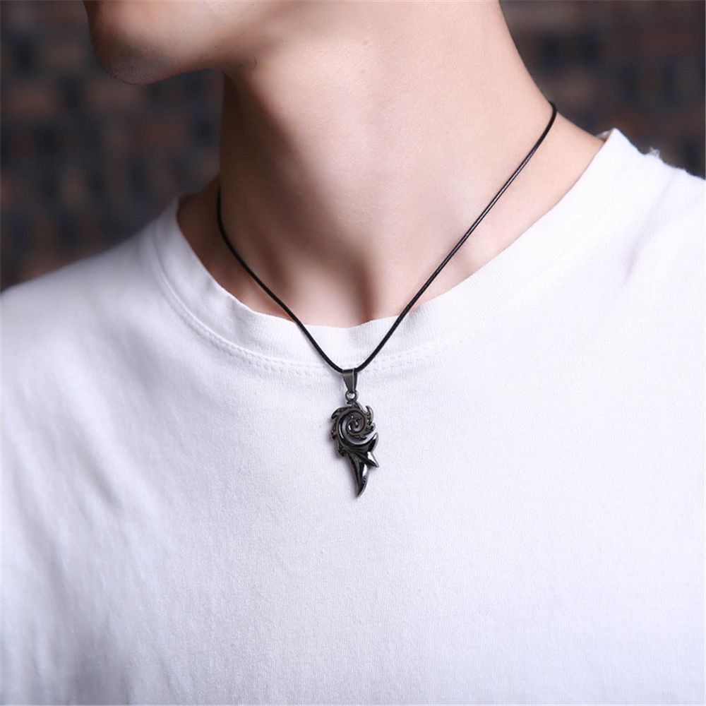 Kalung Liontin Hitam Titanium Steel Keren Gaya Punk unisex fashion