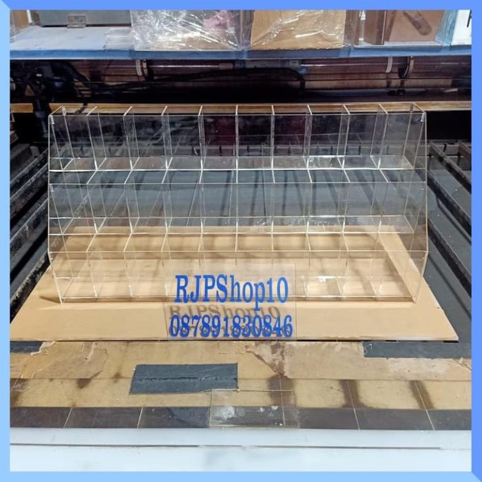 

Terlaris Kotak Rak Pulpen Akrilik / Tempat Ballpoint 30Kotak