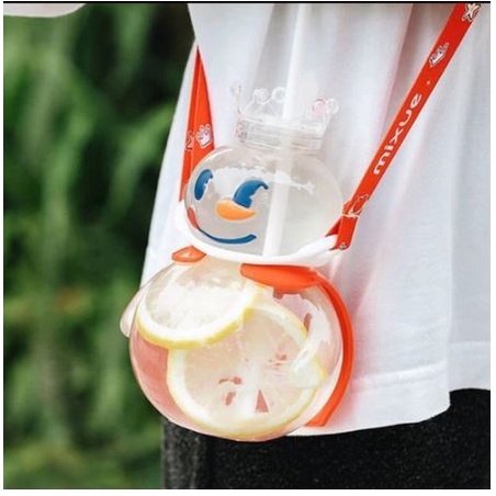 Botol Minum Mixue Sedotan Original Dengan Tali Panjang 700 ML