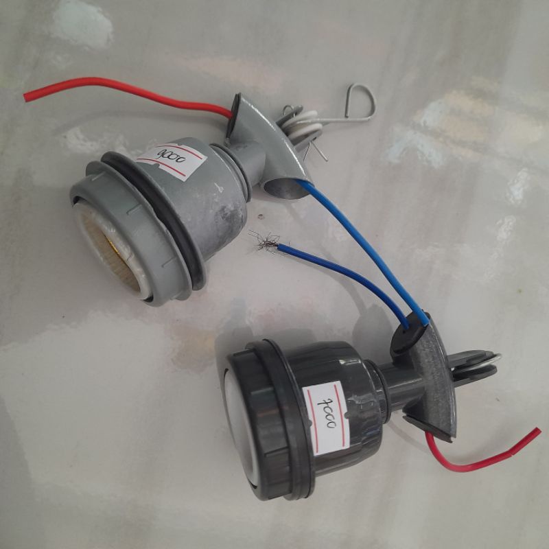 Fitting Lampu Gantung Kap