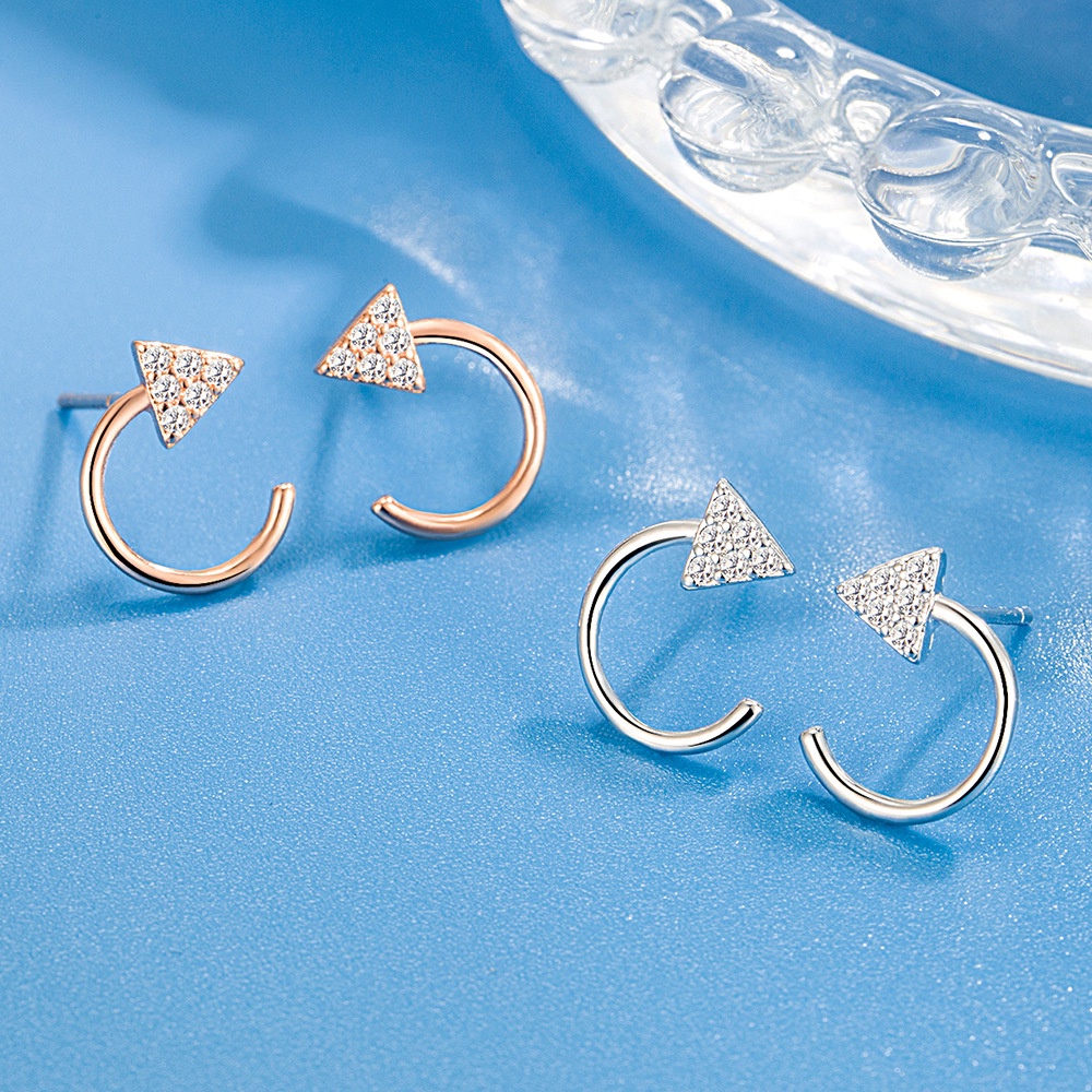 Deartiara Anting Panah Romantis Yang Dipersonalisasi Cahaya Mewah Desain Kecil Segitiga Anting Artistik