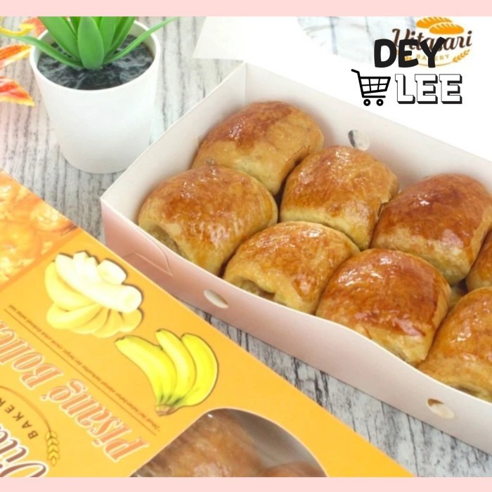

Ssl09 VITASARI Pisang Bolen KEJU 1 box isi 10 pcs Oleh-Oleh Bandung